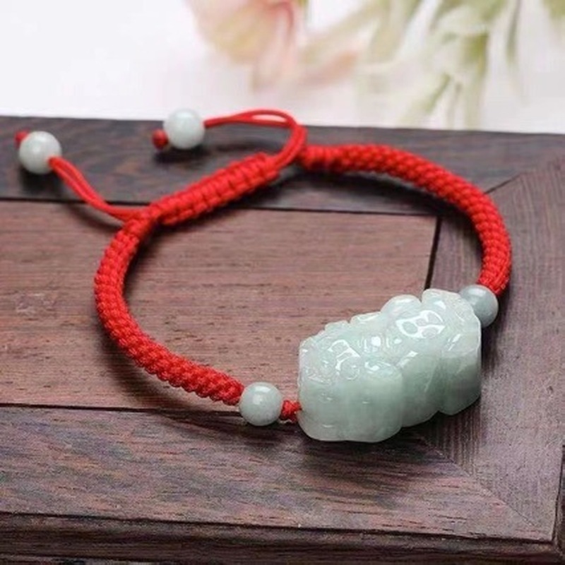 Natural Jadeite A-grade Pixiu  - Jewelry & Watches Company recension och pris