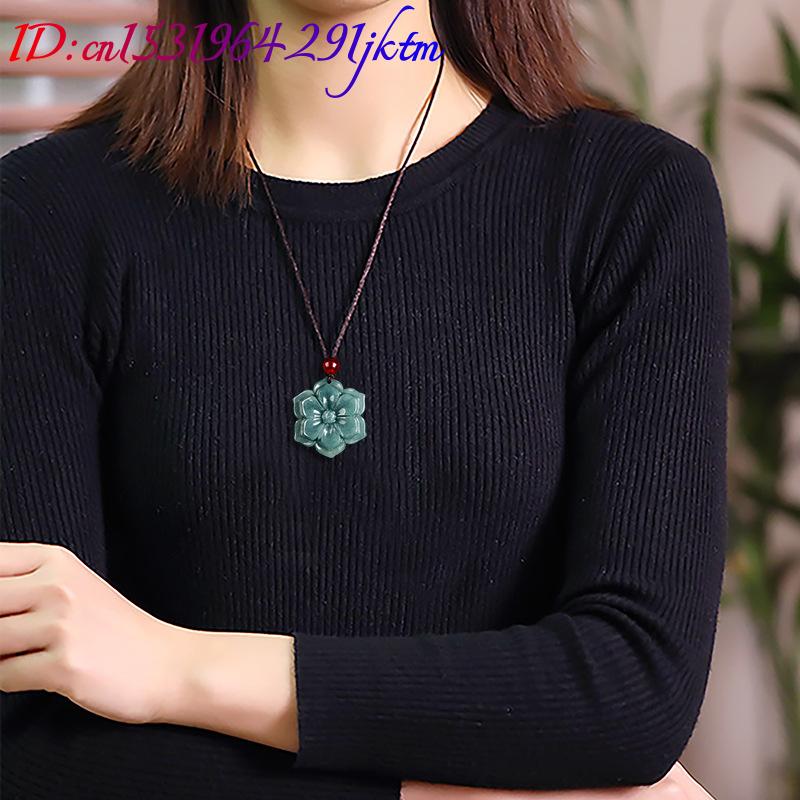Burmese Jadeite Flower Pendant - Necklace Pendant recension och pris