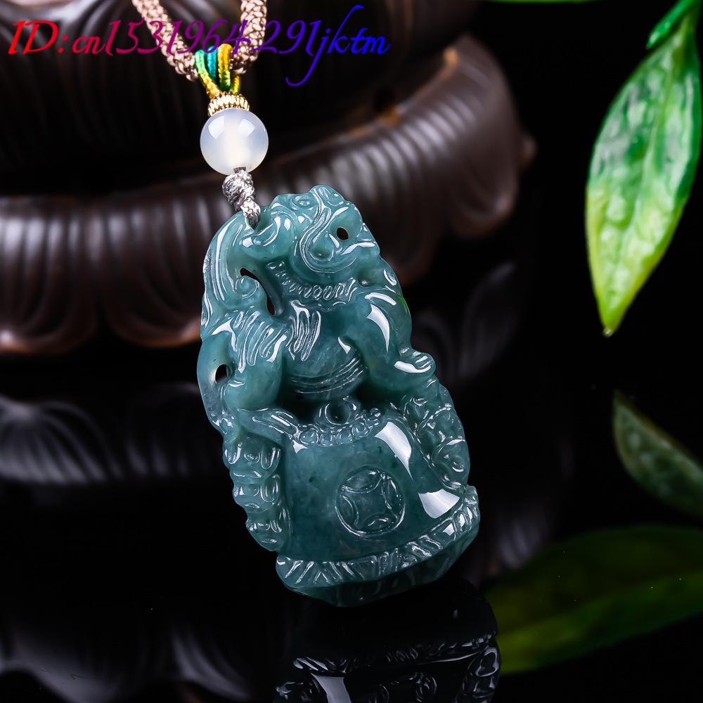 Burmese Jadeite Pixiu Pendant  - Necklace Pendant recension och pris
