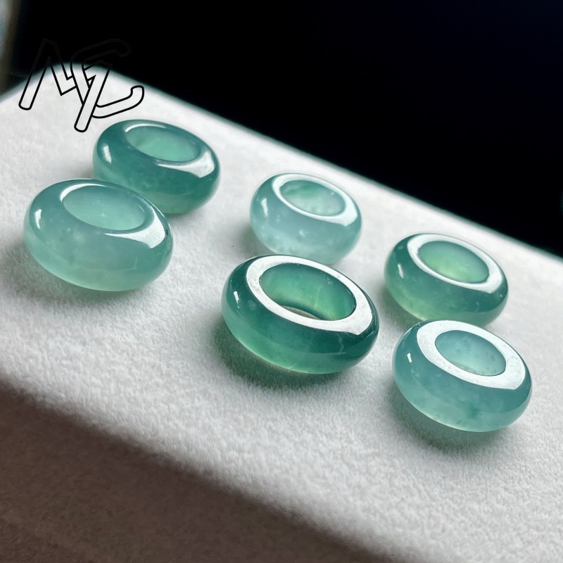 Natural Emerald Blue Water Luc - Jewelry & Watches Company recension och pris