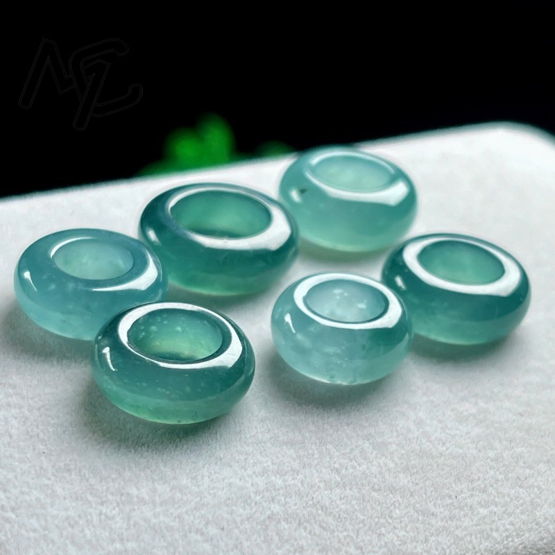 Natural Emerald Blue Water Luc - Jewelry & Watches Company recension och pris