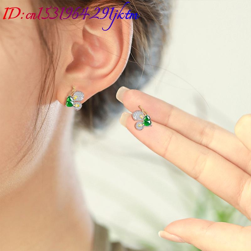 Green Burmese Jadeite Butterfl - Jewelry & Watches Company recension och pris
